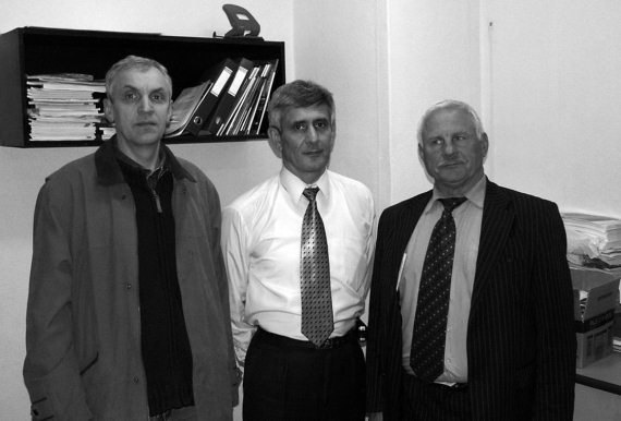 Иллюстрация к книге — Неизвестный Лангемак. Конструктор "катюш" [i_137.jpg]