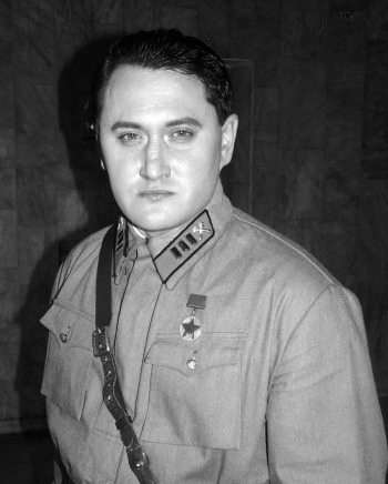 Иллюстрация к книге — Неизвестный Лангемак. Конструктор "катюш" [i_145.jpg]