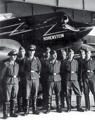 Иллюстрация к книге — Все для фронта? Как на самом деле ковалась победа [i_034.jpg]