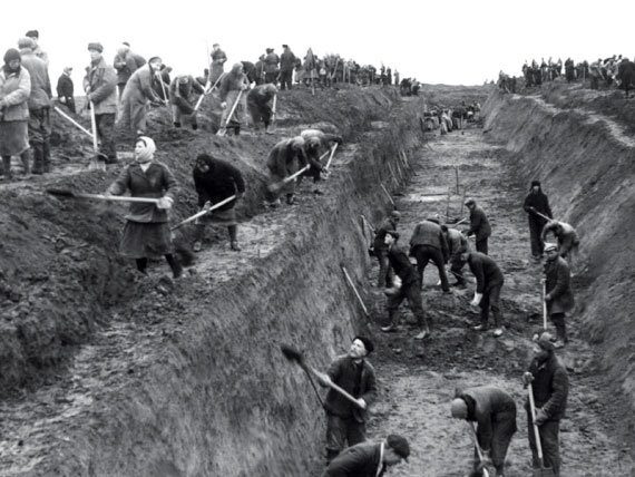 Иллюстрация к книге — Все для фронта? Как на самом деле ковалась победа [i_084.jpg]