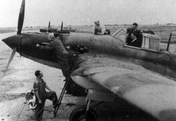 Иллюстрация к книге — "Лаптежник" против "черной смерти". Обзор развития и действий немецкой и советской штурмовой авиации в ходе Второй мировой войны [i_026.jpg]