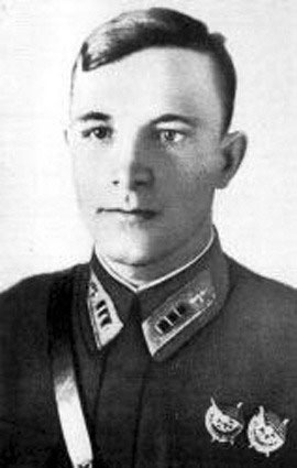 Иллюстрация к книге — "Лаптежник" против "черной смерти". Обзор развития и действий немецкой и советской штурмовой авиации в ходе Второй мировой войны [i_083.jpg]