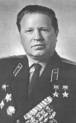 Иллюстрация к книге — "Лаптежник" против "черной смерти". Обзор развития и действий немецкой и советской штурмовой авиации в ходе Второй мировой войны [i_133.jpg]