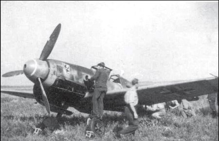 Иллюстрация к книге — Самолеты-призраки Третьего Рейха. Секретные операции Люфтваффе [i_053.jpg]