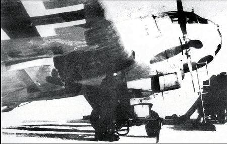 Иллюстрация к книге — Самолеты-призраки Третьего Рейха. Секретные операции Люфтваффе [i_059.jpg]