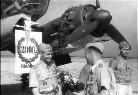 Иллюстрация к книге — Самолеты-призраки Третьего Рейха. Секретные операции Люфтваффе [i_083.jpg]