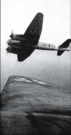 Иллюстрация к книге — Самолеты-призраки Третьего Рейха. Секретные операции Люфтваффе [i_085.jpg]