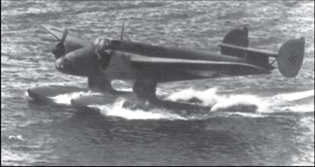 Иллюстрация к книге — Самолеты-призраки Третьего Рейха. Секретные операции Люфтваффе [i_103.jpg]