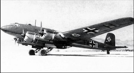 Иллюстрация к книге — Самолеты-призраки Третьего Рейха. Секретные операции Люфтваффе [i_127.jpg]