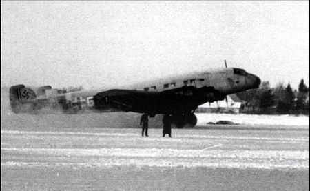 Иллюстрация к книге — Самолеты-призраки Третьего Рейха. Секретные операции Люфтваффе [i_145.jpg]