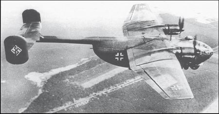 Иллюстрация к книге — Самолеты-призраки Третьего Рейха. Секретные операции Люфтваффе [i_148.jpg]