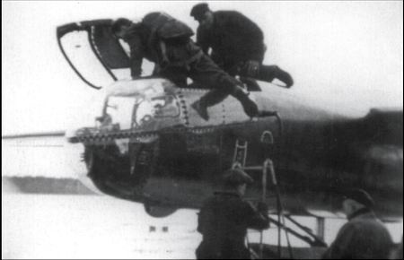 Иллюстрация к книге — Самолеты-призраки Третьего Рейха. Секретные операции Люфтваффе [i_172.jpg]