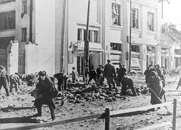 Иллюстрация к книге — Тени над Заполярьем. Действия Люфтваффе против советского Северного флота и союзных конвоев [i_045.jpg]