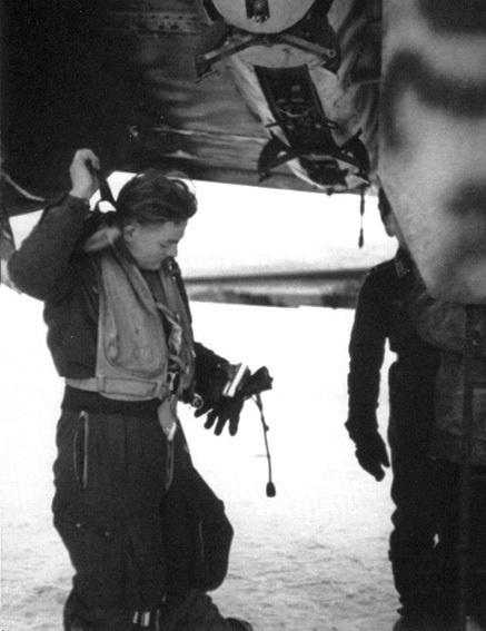 Иллюстрация к книге — Тени над Заполярьем. Действия Люфтваффе против советского Северного флота и союзных конвоев [i_141.jpg]