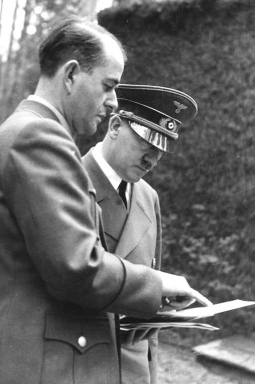 Иллюстрация к книге — Фюрер как полководец [i_010.jpg]