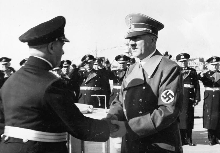 Иллюстрация к книге — Фюрер как полководец [i_019.jpg]