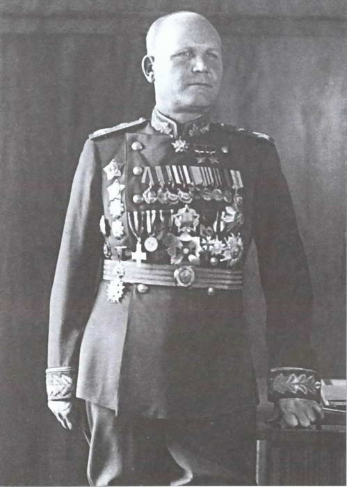 Иллюстрация к книге — Маршал Конев [i_011.jpg]