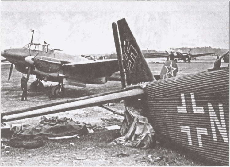 Иллюстрация к книге — "Воздушные мосты" Третьего Рейха [i_029.jpg]