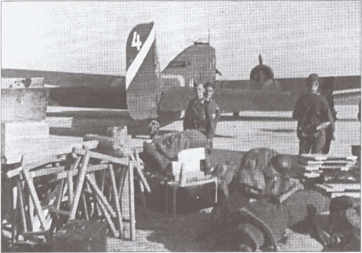 Иллюстрация к книге — "Воздушные мосты" Третьего Рейха [i_039.jpg]