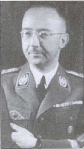 Иллюстрация к книге — Крым под пятой Гитлера. Немецкая оккупационная политика в Крыму 1941-1944 гг. [i_004.jpg]