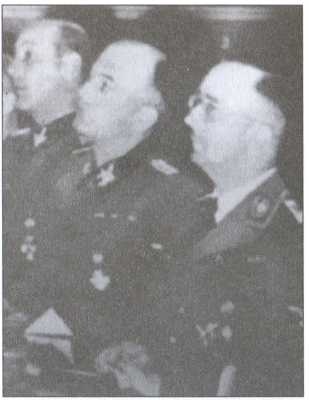 Иллюстрация к книге — Крым под пятой Гитлера. Немецкая оккупационная политика в Крыму 1941-1944 гг. [i_012.jpg]