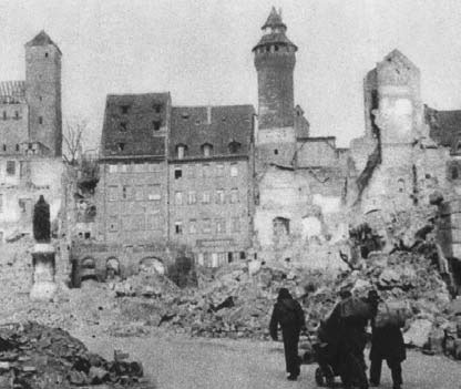 Иллюстрация к книге — Нюрнбергский набат. Репортаж из прошлого, обращение к будущему [i_008.jpg]