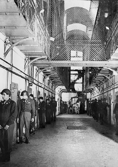 Иллюстрация к книге — Нюрнбергский набат. Репортаж из прошлого, обращение к будущему [i_009.jpg]