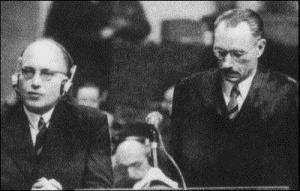 Иллюстрация к книге — Нюрнбергский набат. Репортаж из прошлого, обращение к будущему [i_031.jpg]