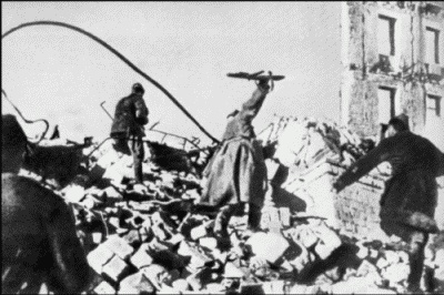 Иллюстрация к книге — Нюрнбергский набат. Репортаж из прошлого, обращение к будущему [i_066.jpg]