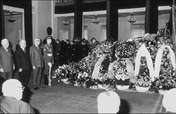 Иллюстрация к книге — Нюрнбергский набат. Репортаж из прошлого, обращение к будущему [i_117.jpg]