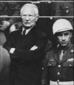 Иллюстрация к книге — Нюрнбергский набат. Репортаж из прошлого, обращение к будущему [i_294.jpg]