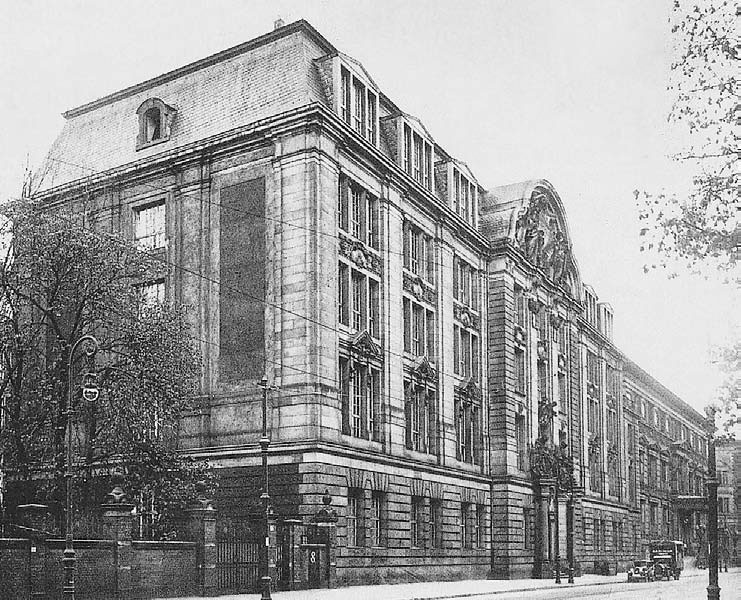 Иллюстрация к книге — Нюрнбергский набат. Репортаж из прошлого, обращение к будущему [i_306.jpg]