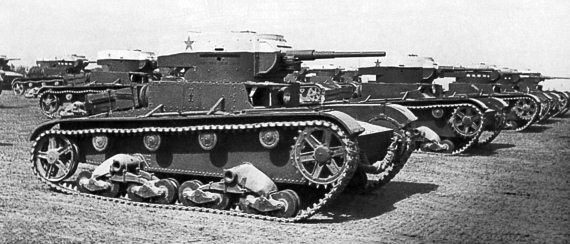 Иллюстрация к книге — Мы сгорали заживо. Смертники Великой Отечественной [i_002.jpg]