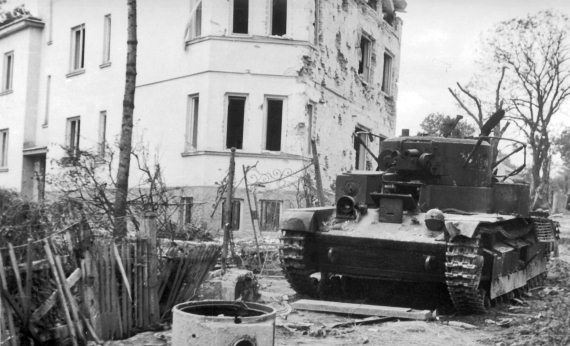 Иллюстрация к книге — Мы сгорали заживо. Смертники Великой Отечественной [i_029.jpg]