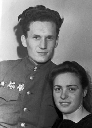 Иллюстрация к книге — Мы сгорали заживо. Смертники Великой Отечественной [i_117.jpg]