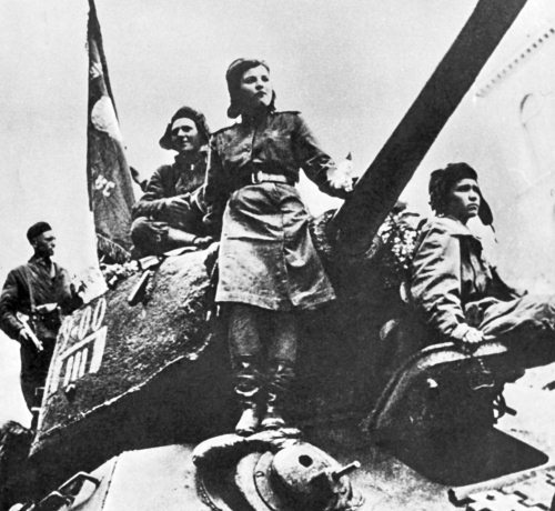 Иллюстрация к книге — Мы сгорали заживо. Смертники Великой Отечественной [i_141.jpg]