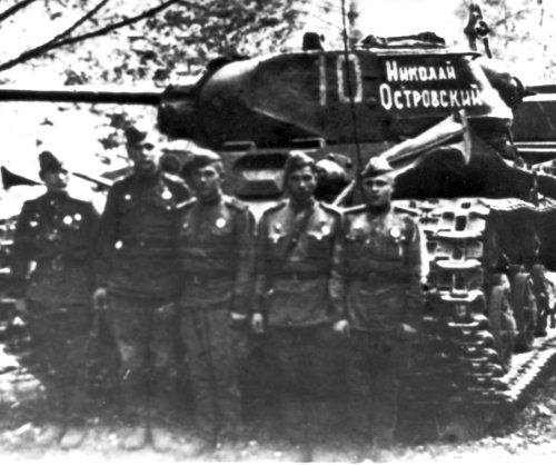 Иллюстрация к книге — Мы сгорали заживо. Смертники Великой Отечественной [i_142.jpg]