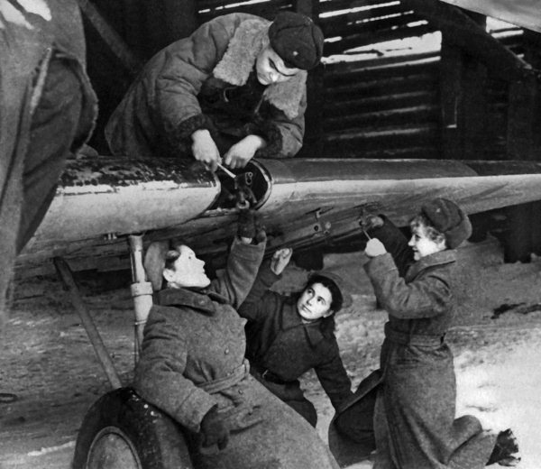 Иллюстрация к книге — Мы сгорали заживо. Смертники Великой Отечественной [i_188.jpg]