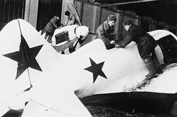 Иллюстрация к книге — Мы сгорали заживо. Смертники Великой Отечественной [i_196.jpg]