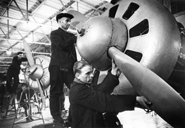 Иллюстрация к книге — Мы сгорали заживо. Смертники Великой Отечественной [i_199.jpg]