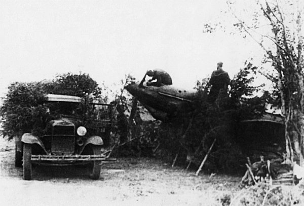 Иллюстрация к книге — Мы сгорали заживо. Смертники Великой Отечественной [i_221.jpg]