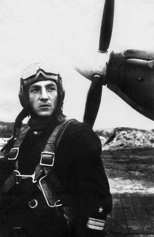 Иллюстрация к книге — Мы сгорали заживо. Смертники Великой Отечественной [i_244.jpg]