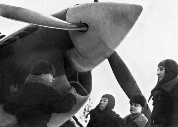 Иллюстрация к книге — Мы сгорали заживо. Смертники Великой Отечественной [i_274.jpg]