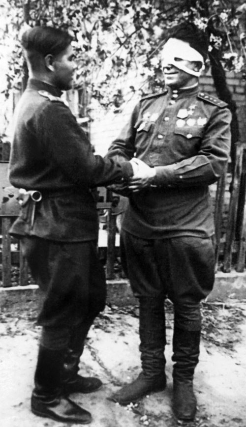 Иллюстрация к книге — Мы сгорали заживо. Смертники Великой Отечественной [i_307.jpg]