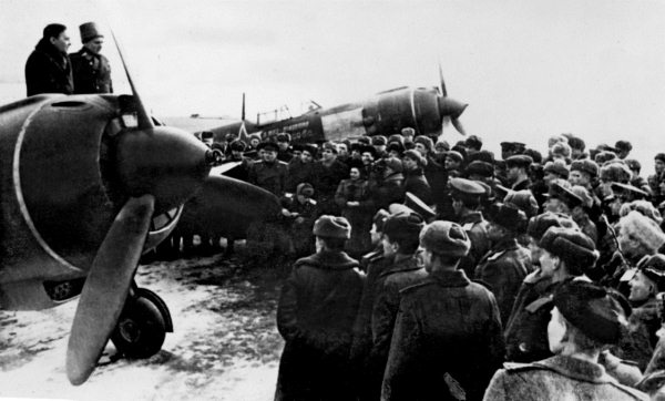 Иллюстрация к книге — Мы сгорали заживо. Смертники Великой Отечественной [i_312.jpg]