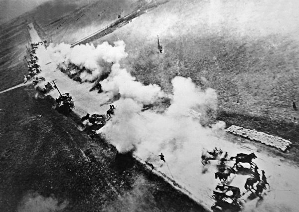 Иллюстрация к книге — Мы сгорали заживо. Смертники Великой Отечественной [i_350.jpg]