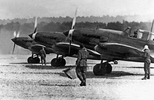 Иллюстрация к книге — Мы сгорали заживо. Смертники Великой Отечественной [i_359.jpg]