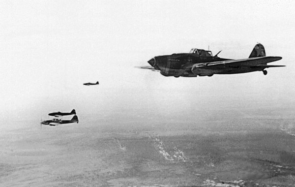 Иллюстрация к книге — Мы сгорали заживо. Смертники Великой Отечественной [i_360.jpg]