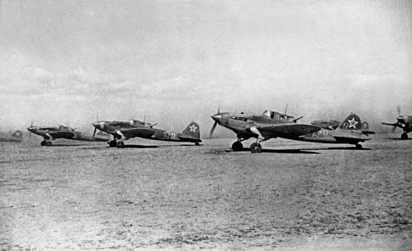 Иллюстрация к книге — Мы сгорали заживо. Смертники Великой Отечественной [i_365.jpg]