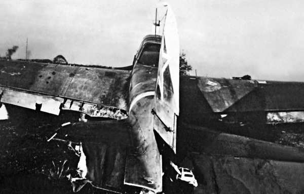 Иллюстрация к книге — Мы сгорали заживо. Смертники Великой Отечественной [i_399.jpg]